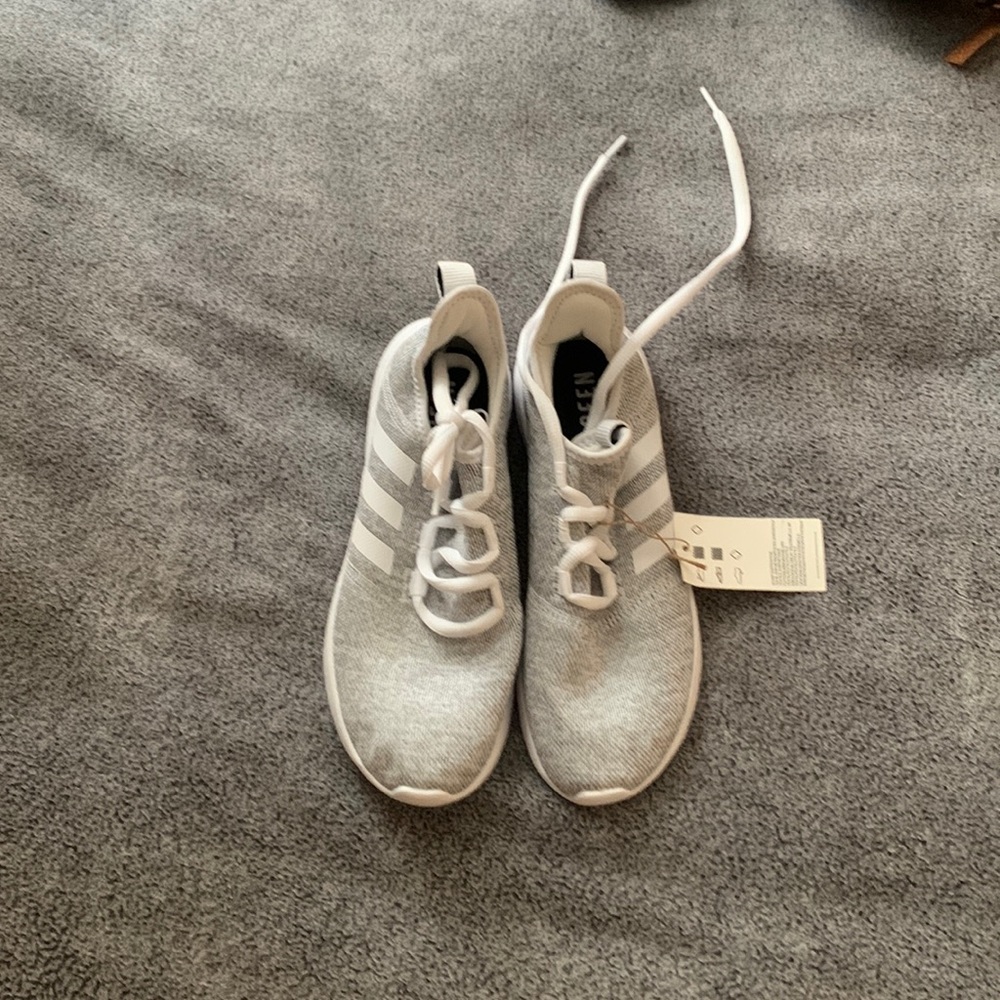 Adidas black and white tennis shoes
